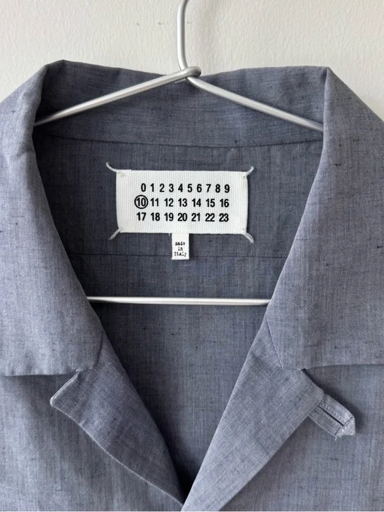 Maison Margiela Men’s Blue/Gray Linen Short Sleeve Tab Collar Shirt - Size 39 - Picture 3 of 8